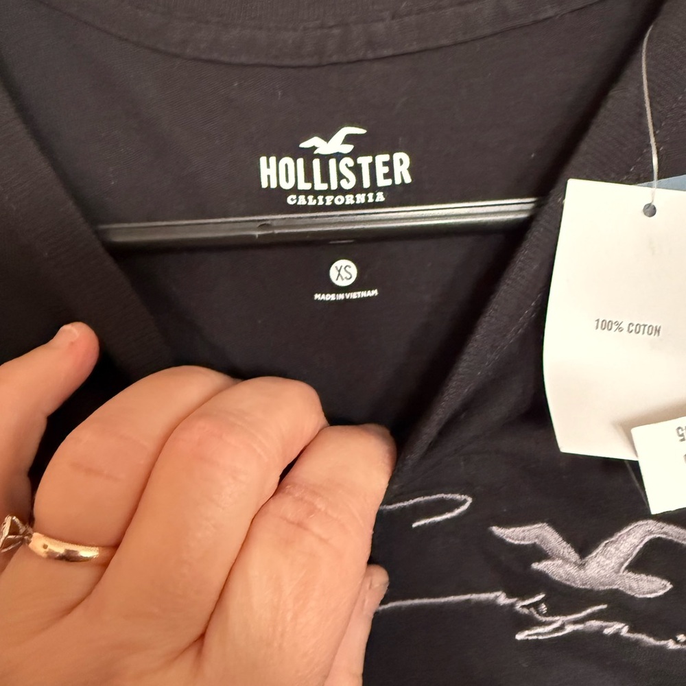 Xs mens hollister shirt with tags